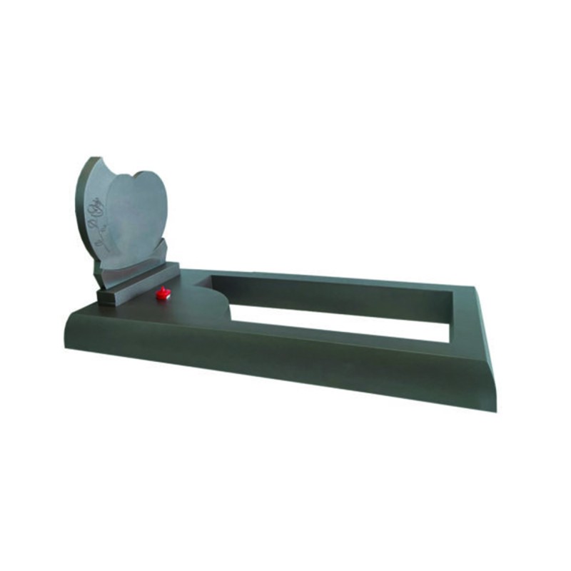 Monument funéraire provisoire, stèle coeur